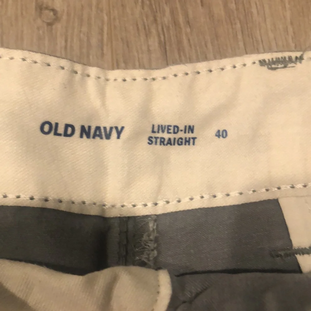 Mens old navy shorts - Picture 2 of 3